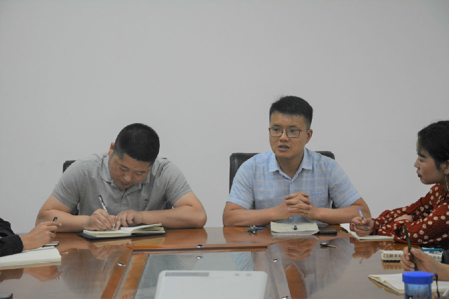 团委员工会工作会议2.JPG